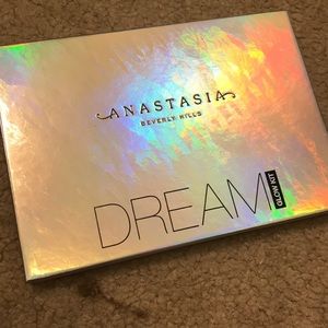 Anastasia Beverly Hills Makeup - Anastasia Beverly Hills dream glow highlight kit Anastasia Beverly Hills Makeup - Anastasia Beverly Hills dream glow highlight kit